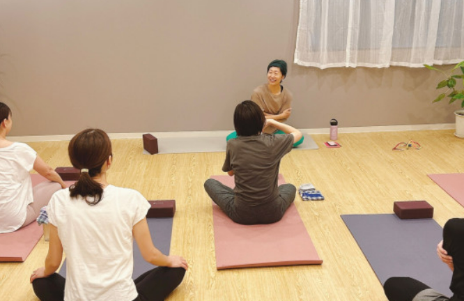 yoga studio sun