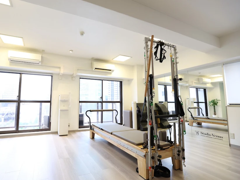 Studio Venus 梅田店